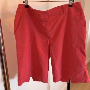 Tail ladies coral golf shorts